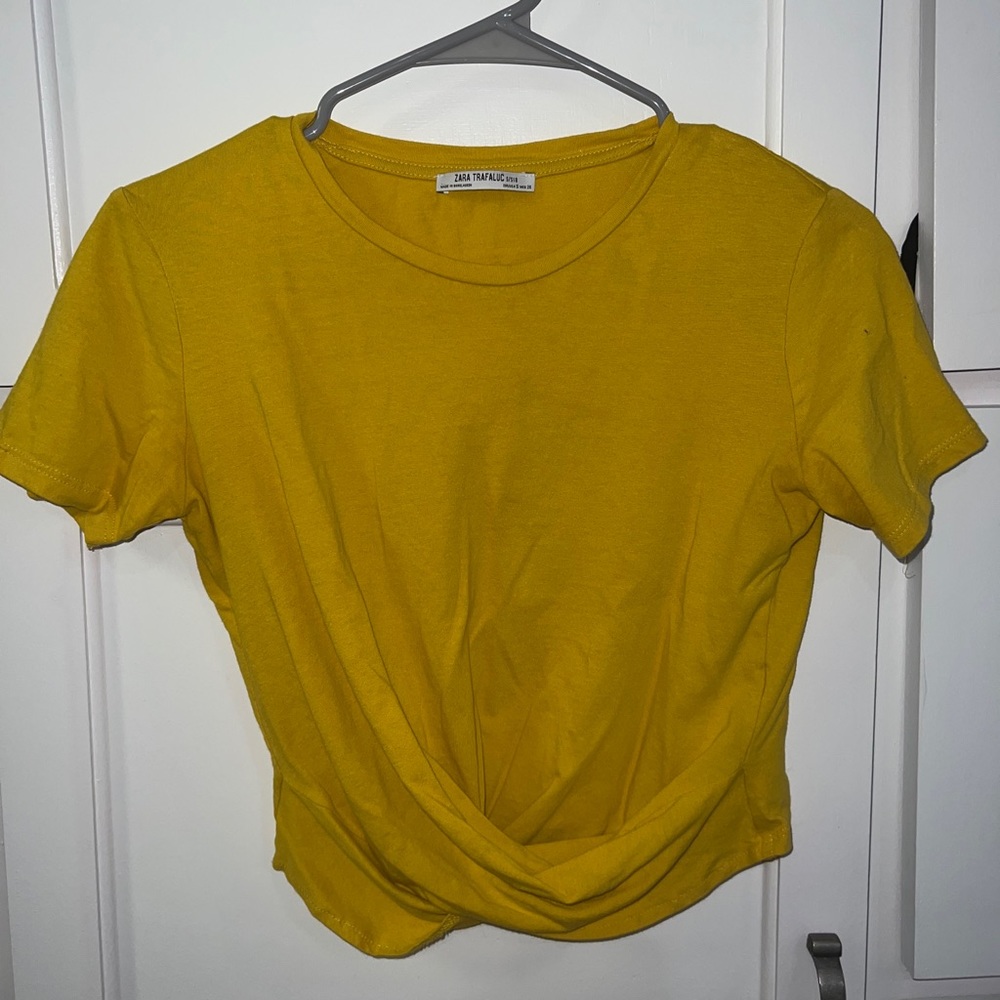 Zara Trafaluc Crop Top Size US S Small Yellow Short Sleeve Crew Neck